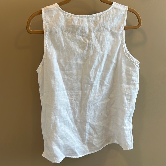 Linen V Neck Top - Picture 5 of 8